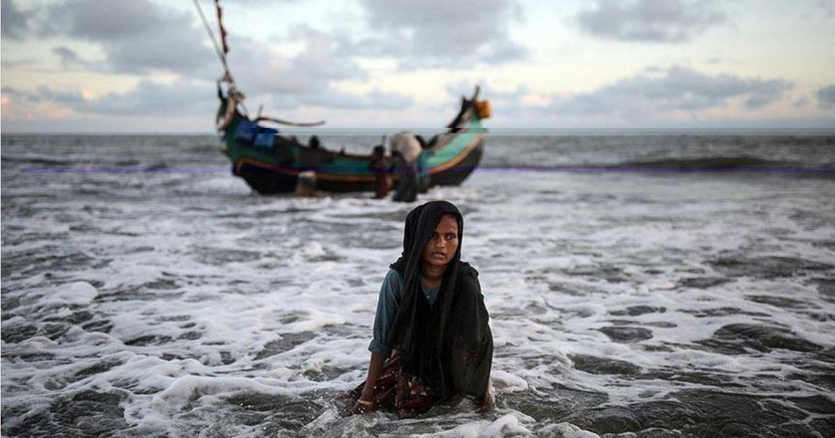 ৪২৭ রোহিঙ্গাকে নিয়ে আচমকাই ডুবলো দুই নৌকা