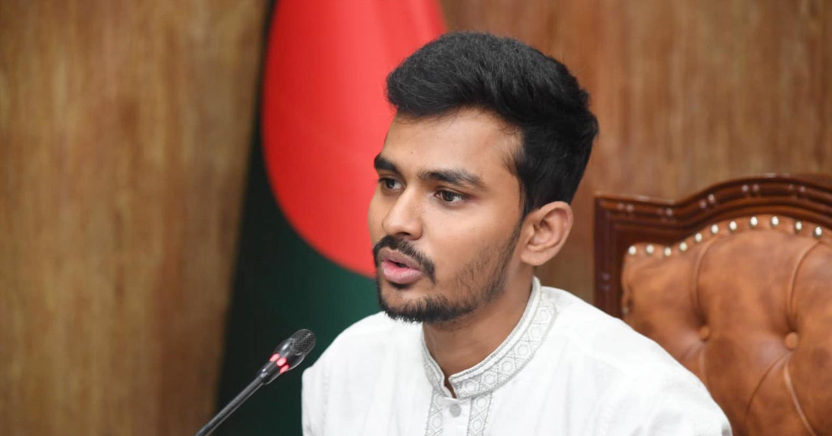 সরকারের হুঁশিয়ারি: দায়িত্ব পালন বাধাগ্রস্ত হলে জনসম্মুখে জানানো হবে কারণ