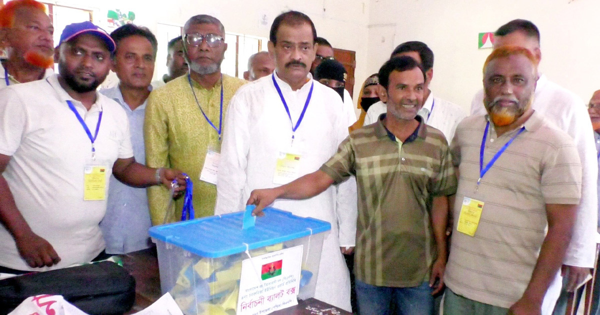 ‘দেশ নিয়ে নতুন খেলা ও ত্রিমুখী চক্রান্ত চলছে’