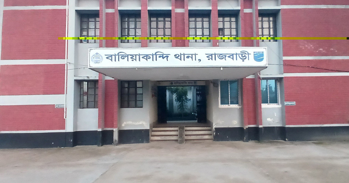 হাটের আধিপত্য নিয়ে দ্বন্দ্ব, আহত ৩