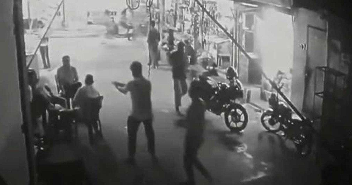 রাজধানীতে এলোপাতাড়ি গুলি করে বিএনপি নেতাকে হত্যা