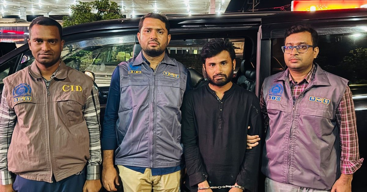 ফেসবুকে বশীকরণের বিজ্ঞাপন দিয়ে নারীদের ব্ল্যাকমেইল, ভুয়া তান্ত্রিক গ্রেপ্তার