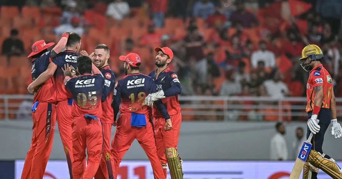 ৯ বছর পর সেই স্বপ্নের মঞ্চে কোহলির বেঙ্গালুরু