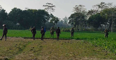 লাইট বন্ধ করে ড্রেন নির্মাণের চেষ্টা, বিজিবির বাধা
