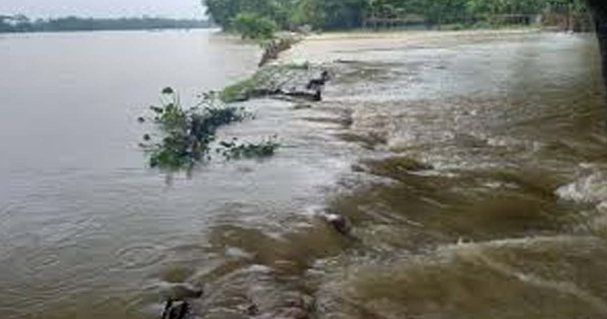 টানা বৃষ্টিতে যেসব এলাকায় বন্যার শঙ্কা