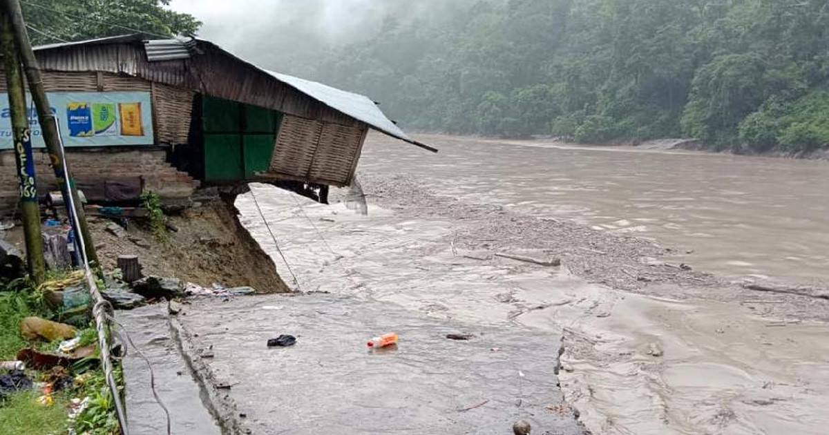 তিস্তার উত্তাল স্রোতে ভারতে ‘রেড অ্যালার্ট’, বাংলাদেশেও উচ্চ সতর্কতা