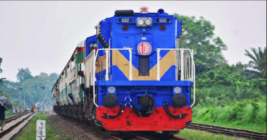 ঈদযাত্রার বিশেষ ট্রেন চলাচল শুরু