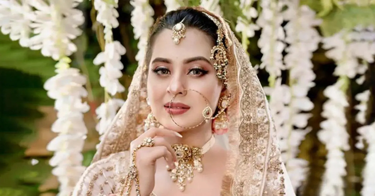 ভবিষ্যতে কার কাছে থাকবেন, জানালেন বুবলী