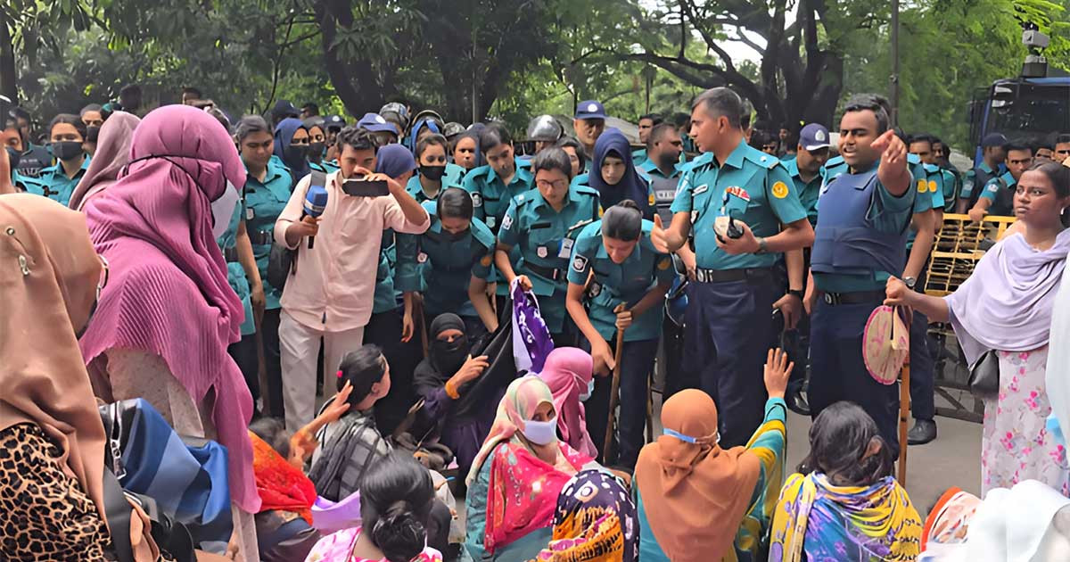 কাকরাইল থেকে এগারো ‘তথ্য আপা’ আটক