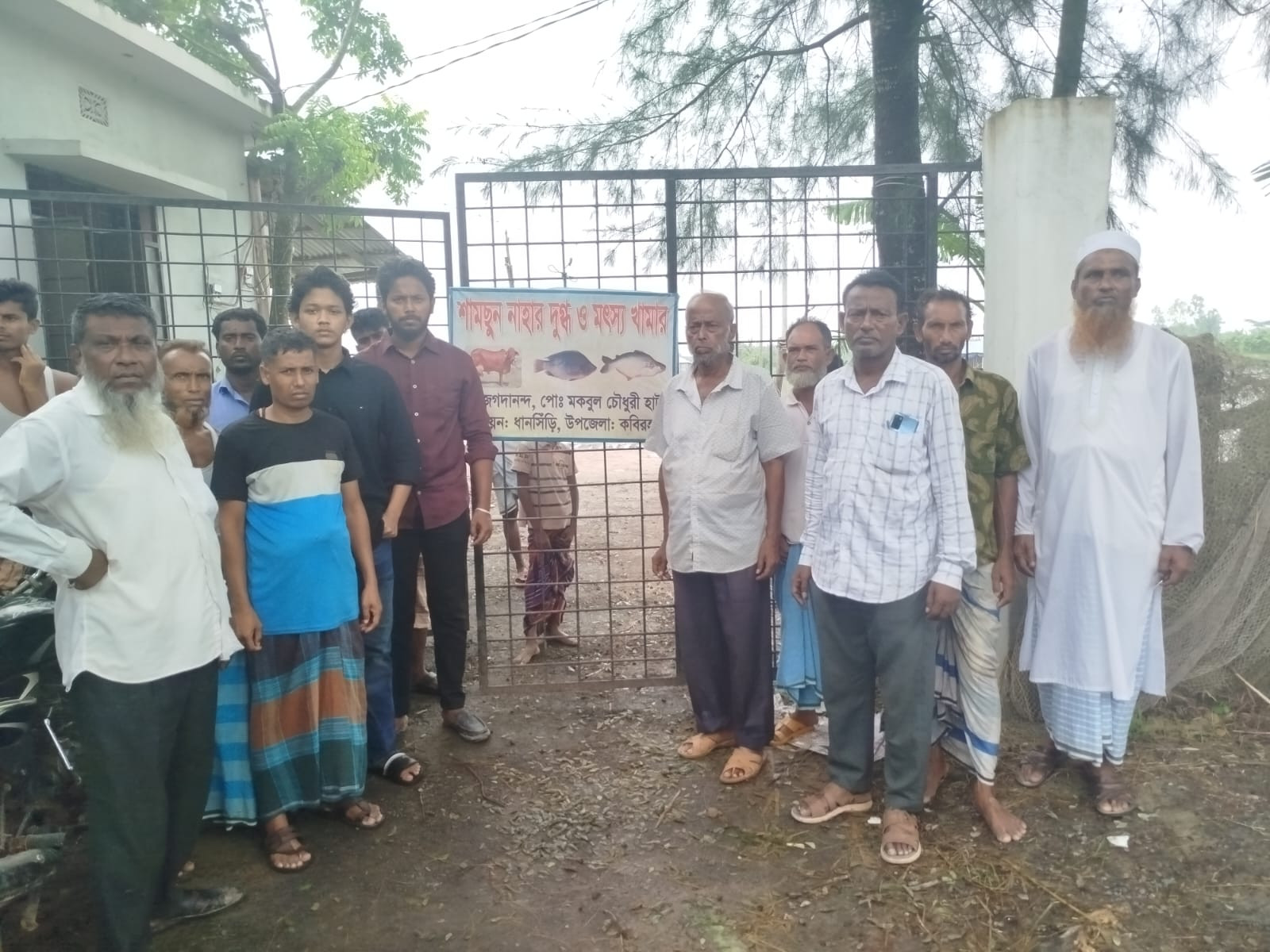 নোয়াখালীতে ৩ শ্রমিককে বেঁধে ৯ গরু লুট