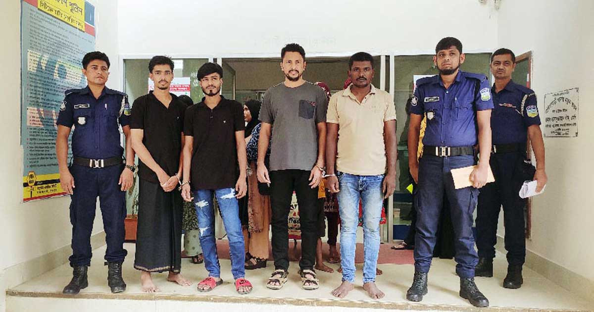 শেরপুর সীমান্ত দিয়ে অনুপ্রবেশের অভিযোগে নারী-শিশুসহ ১১ জন আটক