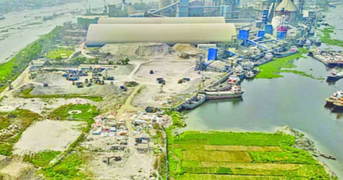শাহ সিমেন্ট গিলে খাচ্ছে নদী
