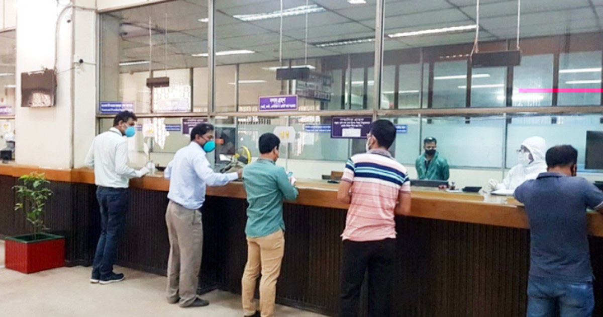 আজ থেকে রাত ১০টা পর্যন্ত ব্যাংক খোলা যেসব এলাকায়