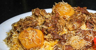 কেন বলা হয় ‘কাচ্চি বিরিয়ানি’? জানুন এর আসল অর্থ