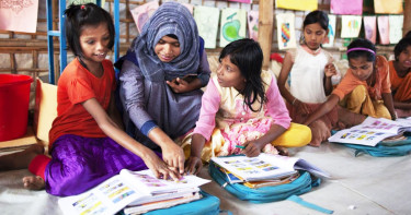 রোহিঙ্গা ক্যাম্পে শিক্ষা কার্যক্রম অনির্দিষ্টকালের জন্য স্থগিত