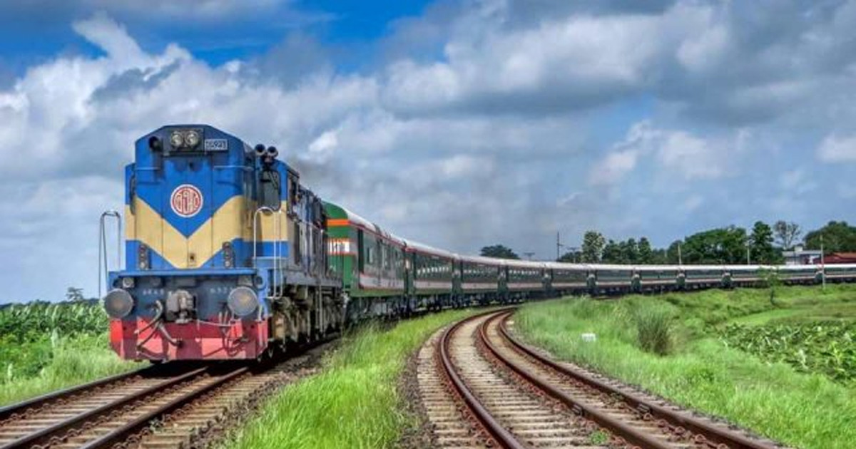 আজ থেকে যেসব রুটে চলবে ‘ঈদ স্পেশাল ট্রেন’