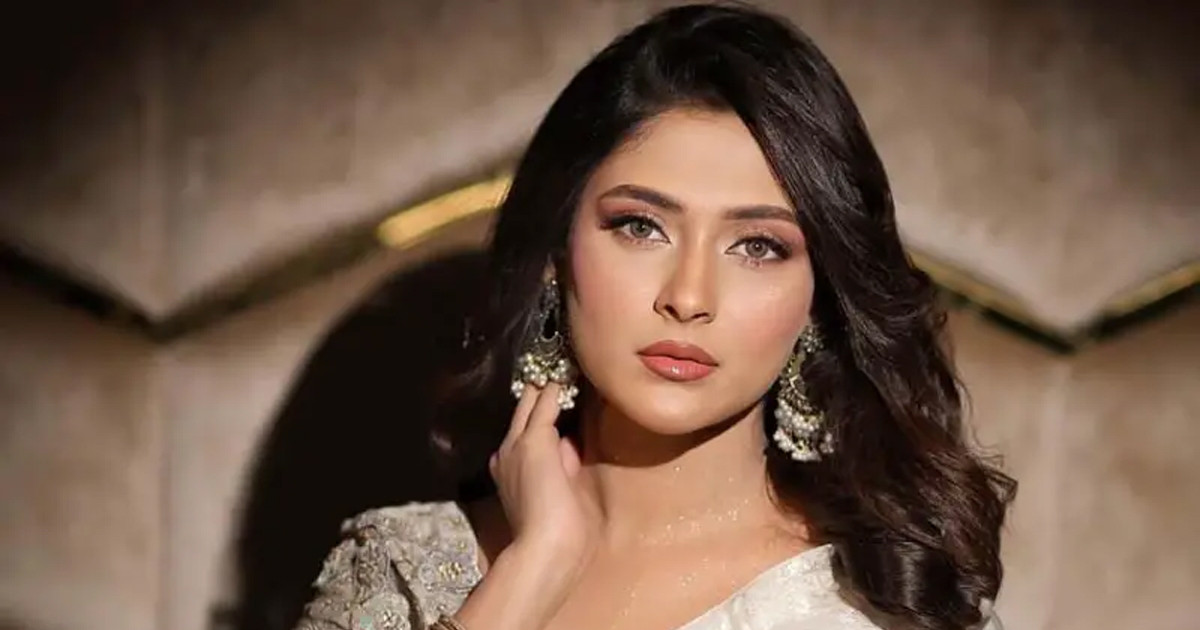 গরুর হাটে গিয়ে যে কারণে কান্না করেছিলেন মেহজাবীন