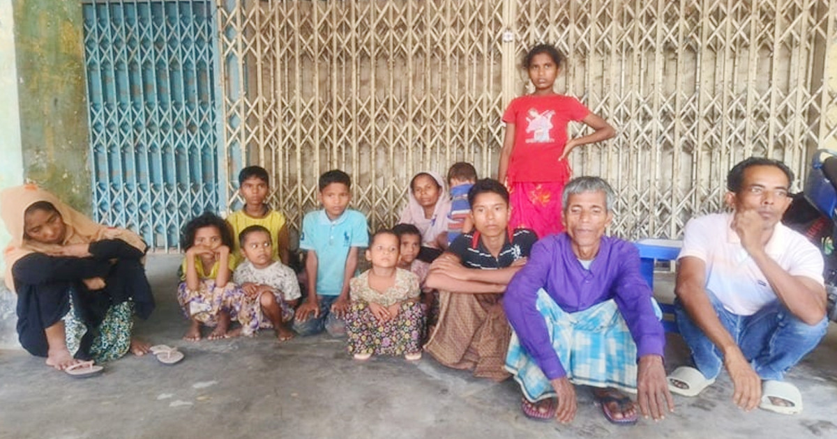 বিজিবি হেফাজতে ১৪ রোহিঙ্গা