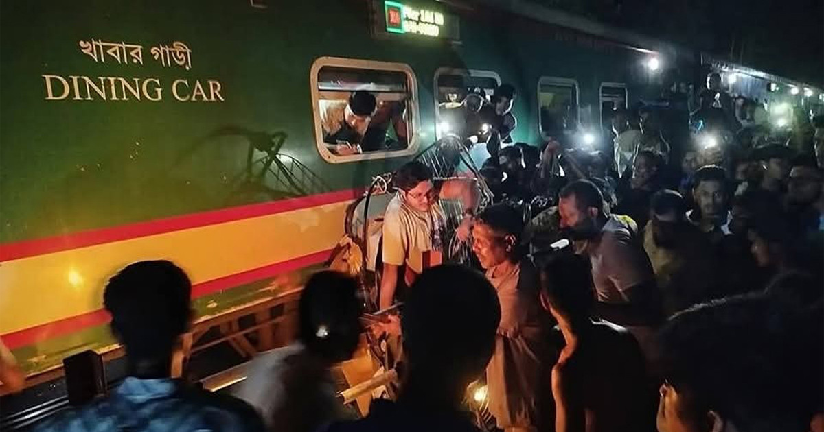 সিগন্যাল ভেঙে সেতুতে উঠেছিল অটোরিকশা, ট্রেনের ধাক্কায় ঝরল শিশুর প্রাণ