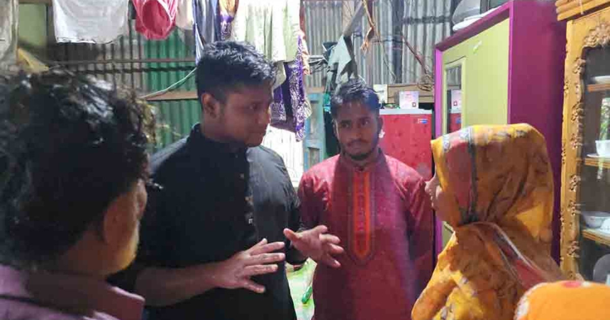 জনগণের আকাঙ্ক্ষা বাস্তবায়নে আমরা এক হয়ে কাজ করব: হাসনাত