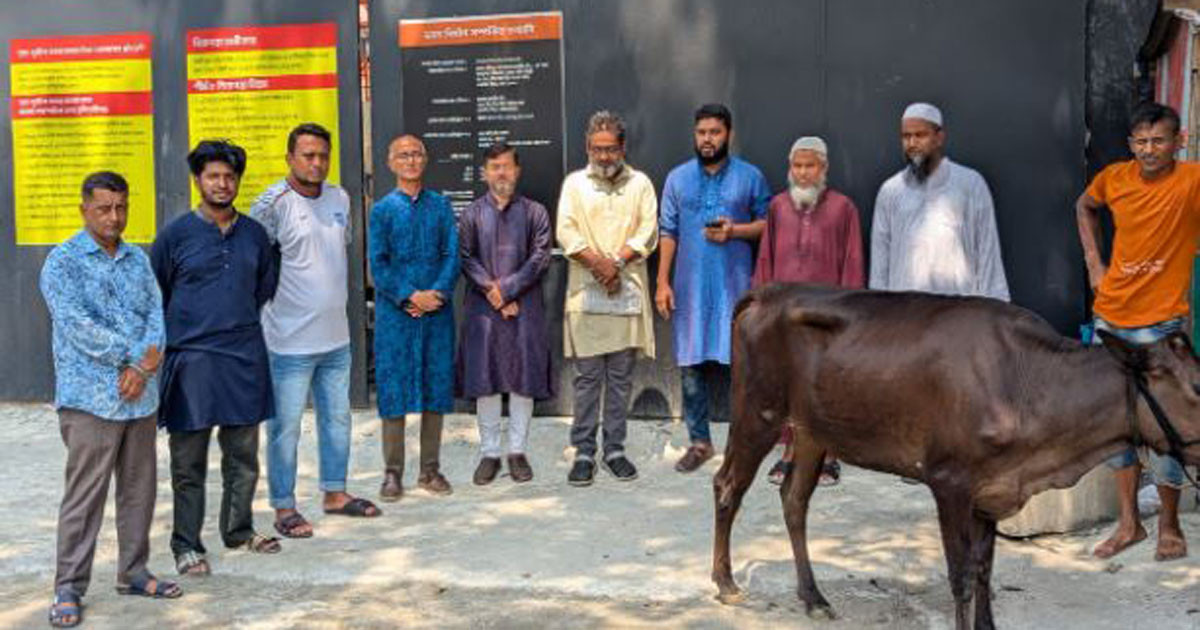 শহীদদের স্মরণে কোরবানি ও মাংস বিতরণ করল জুলাই রেভ্যুলেশনারি এলায়েন্স