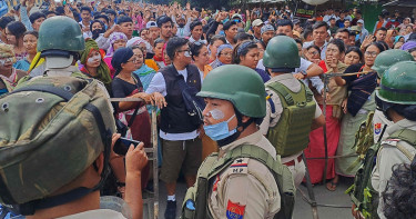 ফের উত্তাল মণিপুর: পাঁচ জেলায় কারফিউ, বন্ধ ইন্টারনেট