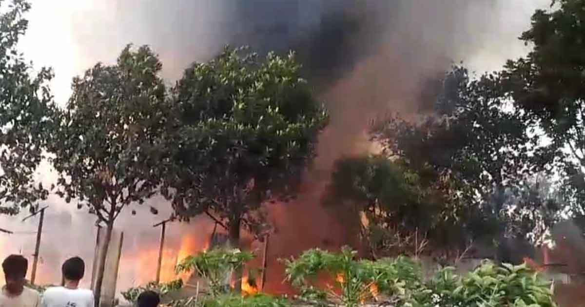 গাজীপুরে ঝুটের গোডাউনে ভয়াবহ আগুন