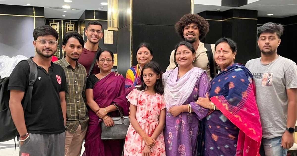 কানাডার উদ্দেশে দেশ ছেড়েছেন শমিত সোম