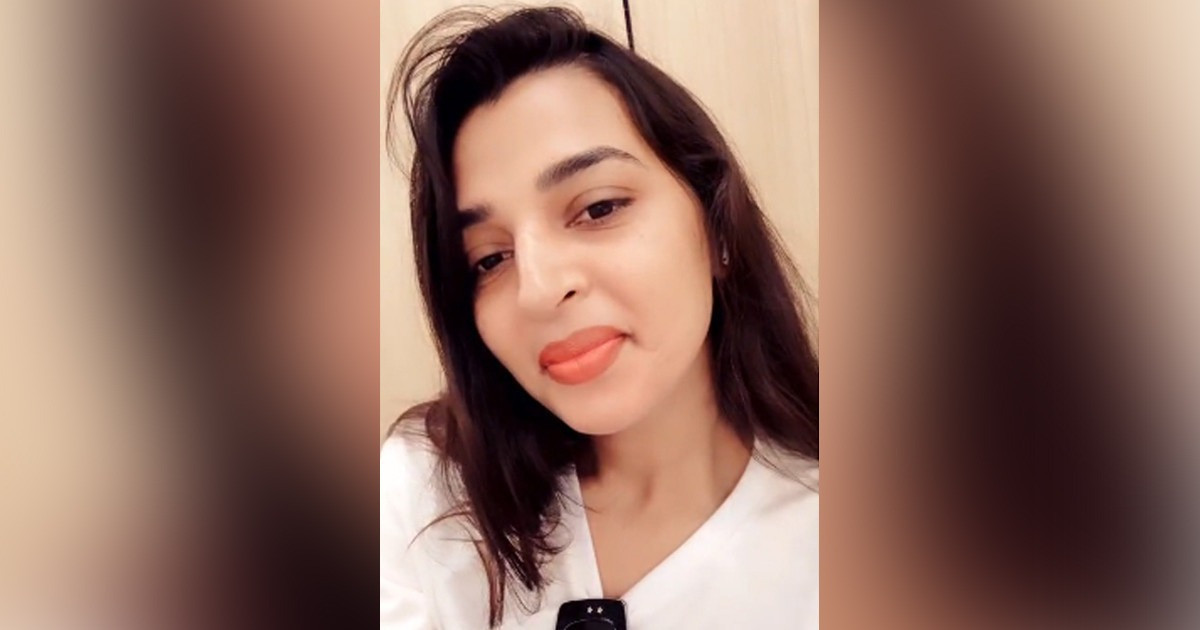 আপনার ঠোঁট এমন হয়ে গেছে কেন? কী বলছেন বর্ষা