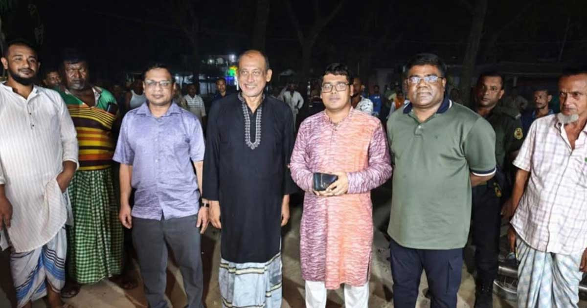 অভিনেতা সমু চৌধুরীকে পরিবারের কাছে হস্তান্তর
