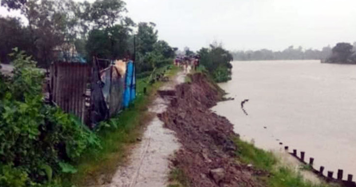 ফটিকছড়ির হালদায় ভাঙন ঝুঁকিতে ৪০ হাজার মানুষ