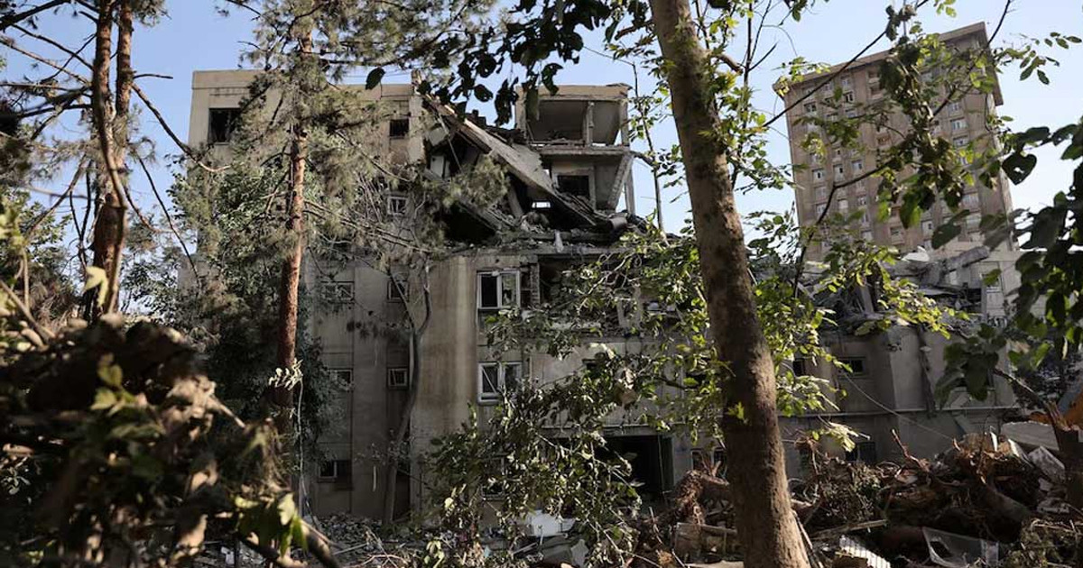 ইরানে নতুন করে ইসরায়েলের হামলা, তেহরানে বিস্ফোরণ