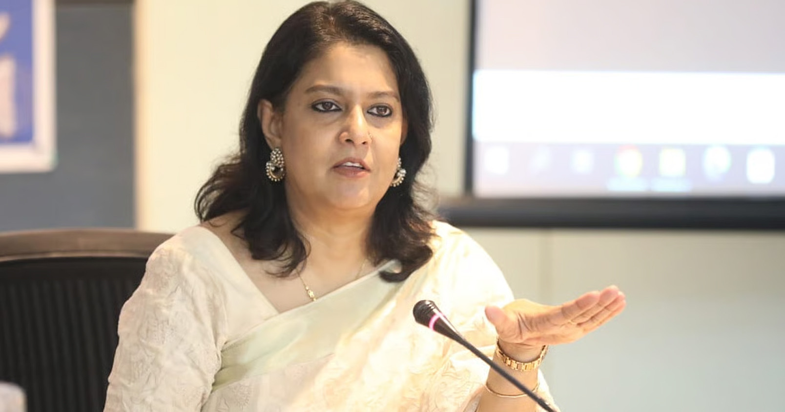 প্রধান উপদেষ্টা ও তারেক রহমানের বৈঠক নিয়ে উপদেষ্টা পরিষদ সন্তুষ্ট: রিজওয়ানা হাসান