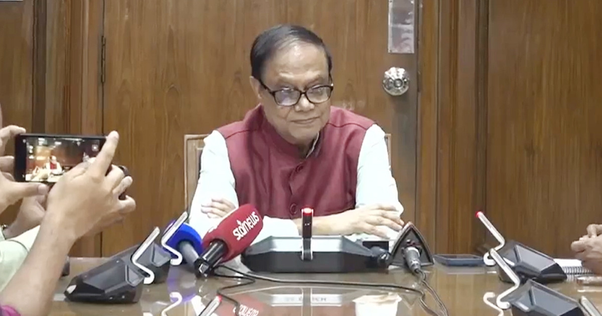 যুক্তরাজ্যে জব্দ সম্পদ উদ্ধারে আইনগত সিদ্ধান্ত নেবে সরকার: গভর্নর
