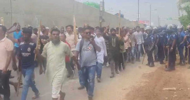 কমিটি ঘোষণা নিয়ে বিএনপির দুপক্ষের ধাওয়া পাল্টা ধাওয়া, ককটেল বিস্ফোরণ