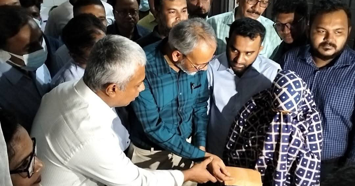 যশোরের চৌগাছার সেই শিশুর পাশে তারেক রহমান
