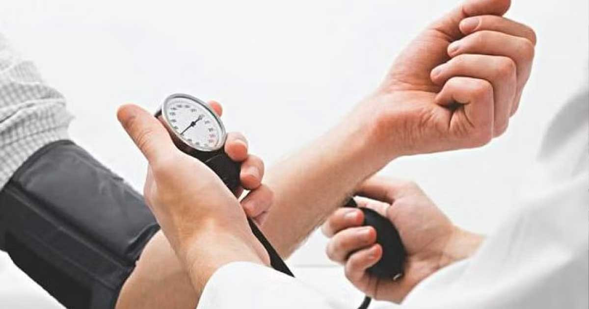উচ্চ রক্তচাপ নিয়ন্ত্রণে রাখবে যেসব ফলে