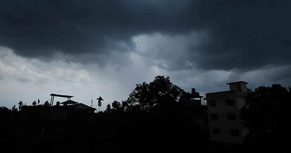 বঙ্গোপসাগরে বজ্রমেঘ, চার সমুদ্র বন্দরে ৩ নম্বর সংকেত