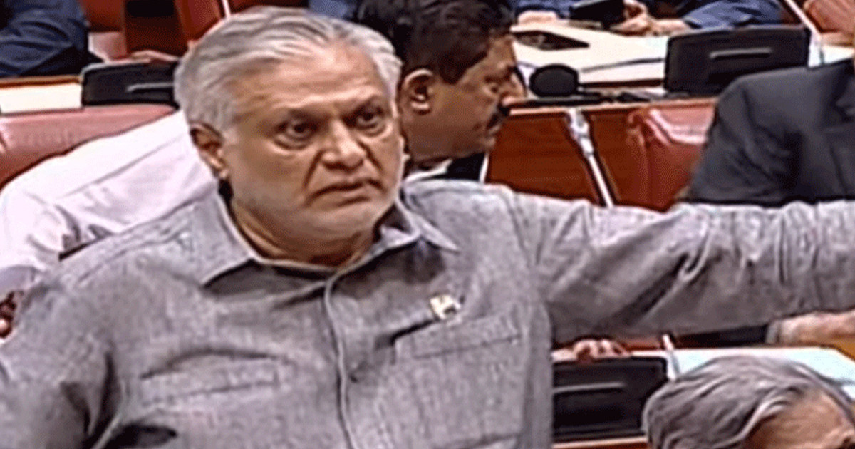 ইসরায়েলে পারমাণবিক হামলা চালানোর বিষয়ে অবস্থান স্পষ্ট করলেন পাকিস্তানের উপ-প্রধানমন্ত্রী