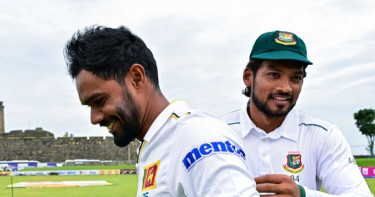 গলে টস জিতে ব্যাটিংয়ে বাংলাদেশ, একাদশে নেই মিরাজ