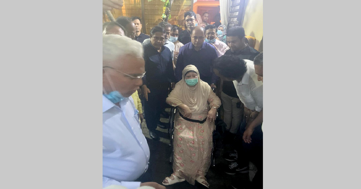 এভারকেয়ারে বেগম খালেদা জিয়া