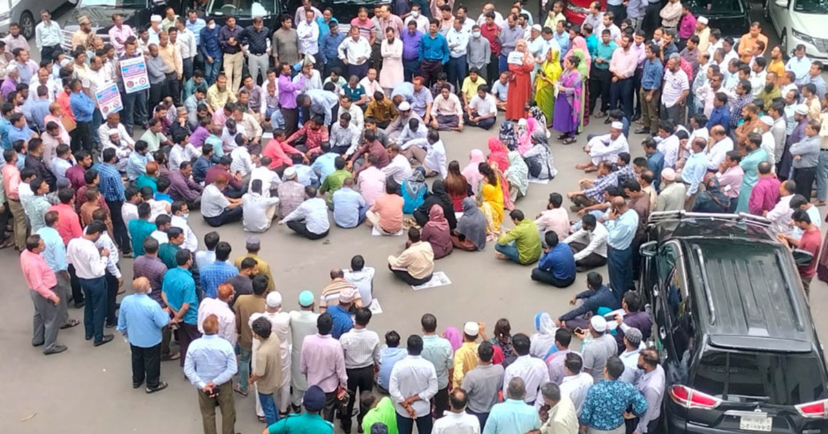 সচিবালয়ে আজও বিক্ষোভ