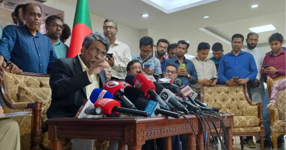 রাষ্ট্রপতি ও প্রধানমন্ত্রীর প্রসঙ্গে রাজনৈতিক দলগুলোর অবস্থান জানালেন আলী রীয়াজ