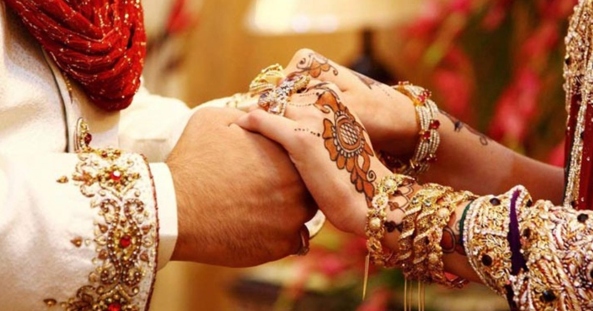 ছেলের হবু বউকে পালিয়ে বিয়ে করলো শ্বশুর