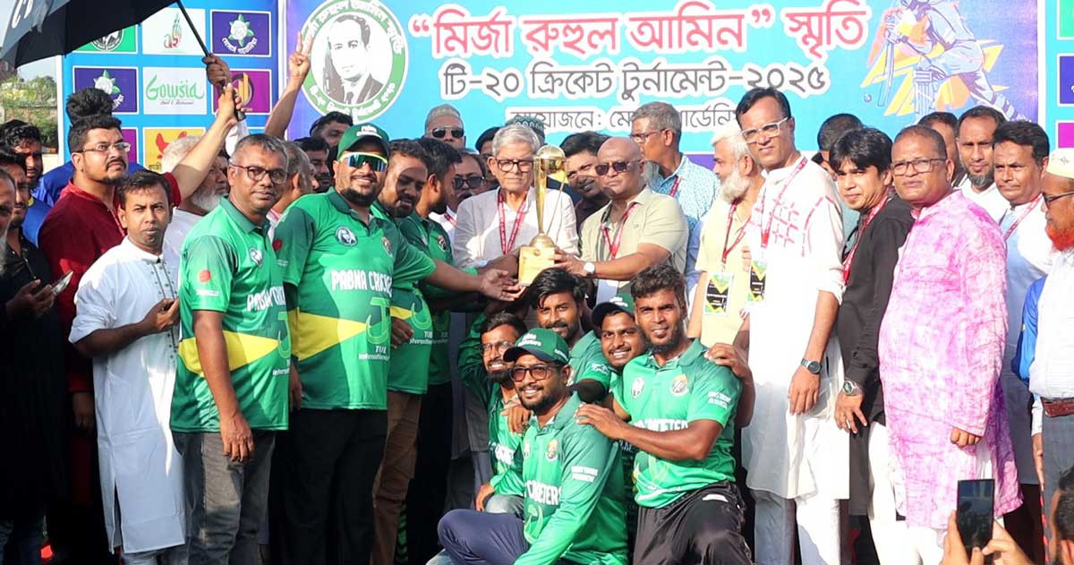 ক্রীড়াঙ্গন রাজনীতি মুক্ত হওয়া উচিত: মির্জা ফখরুল