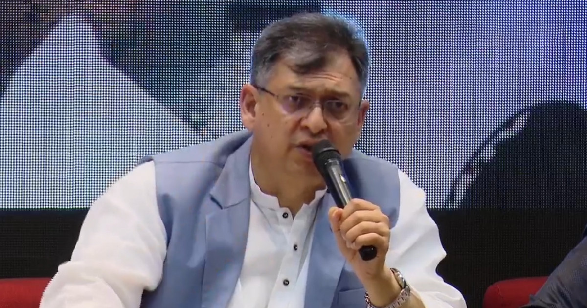 মেধাপাচার বন্ধ ও মাতৃভাষায় শিক্ষাগ্রহণের তাগিদ সালাহউদ্দিনের