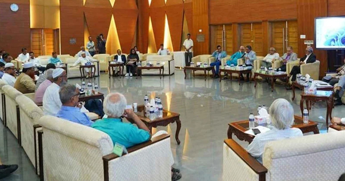 প্রধানমন্ত্রীর মেয়াদ নিয়ে ভিন্ন ভিন্ন অবস্থানে রাজনৈতিক দলগুলো