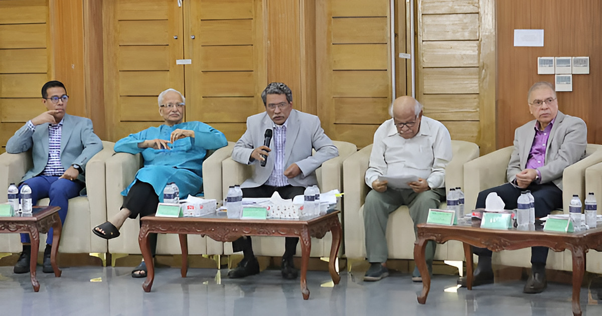 প্রধানমন্ত্রীর মেয়াদ নিয়ে ঐকমত্যে আসেনি ৩ দল: আলী রীয়াজ