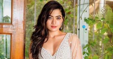 পারিশ্রমিক কমিয়ে বিতর্কে রাশমিকা, কত নিচ্ছেন এখন?