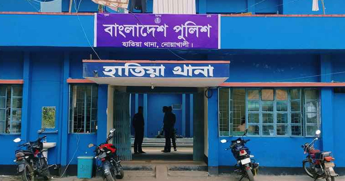 মোটরসাইকেলে বোরকা পেঁচিয়ে কলেজ ছাত্রীর মৃত্যু